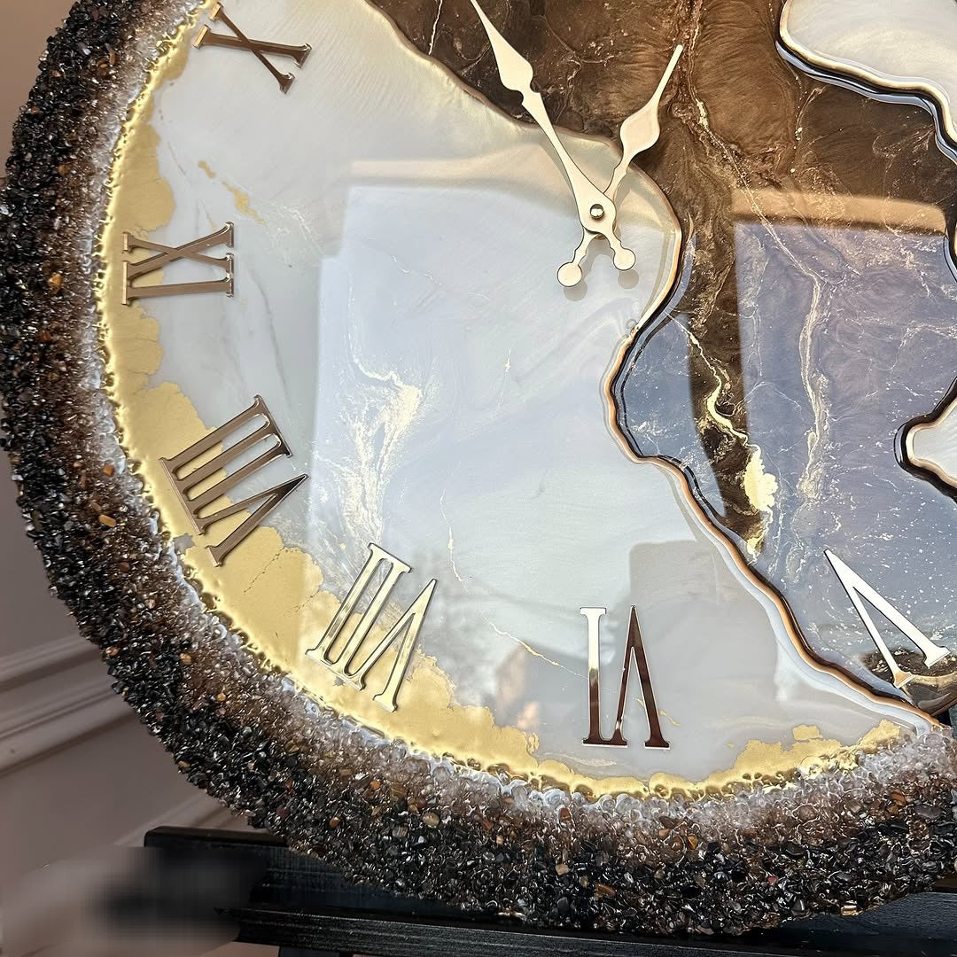 Chocolate Caramel Dust – Round Resin Wall Art Clock