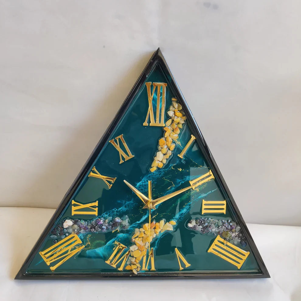 Emerald Prism Luxury Resin Wall Clock – Handcrafted Geometric Statement Timepiece