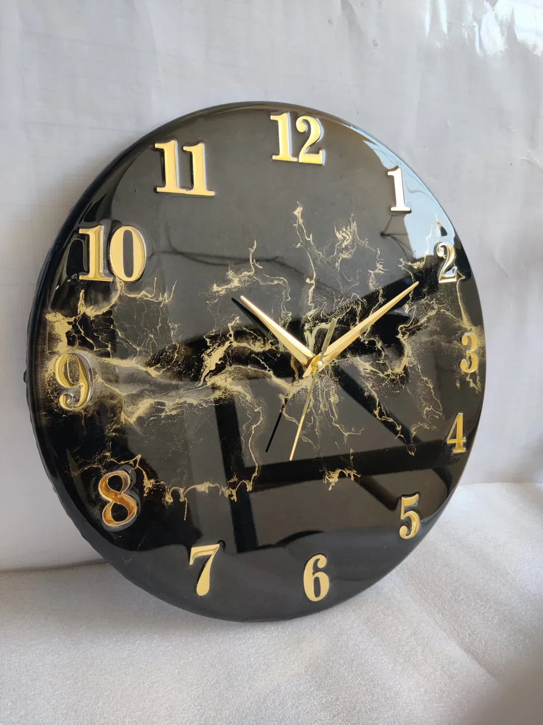 Golden Burst Noir – Artisan Black & Gold Luxury Resin Wall Clock (Festive 10% OFF + Free Shipping)