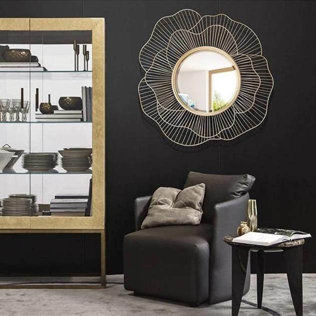 Gold Wire Ruffle Round Metal Wall Mirror
