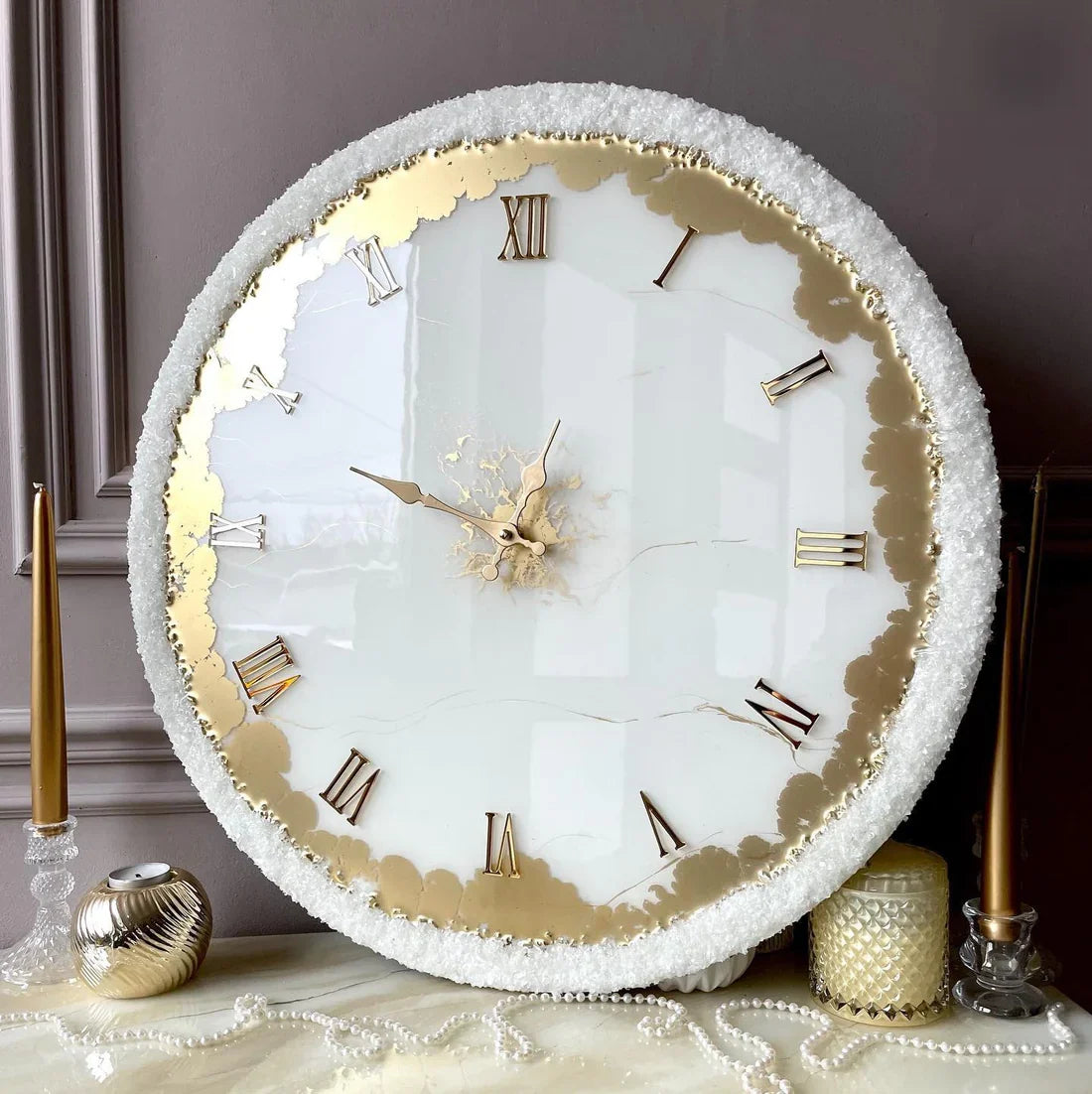 Snowbloom White – Handcrafted Resin Wall Clock