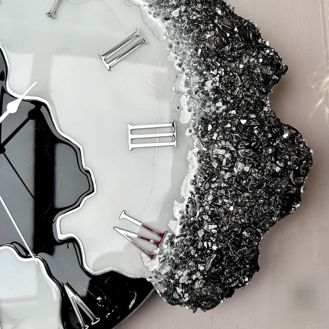 Black Silver Dusk – Black Resin Wall Clock