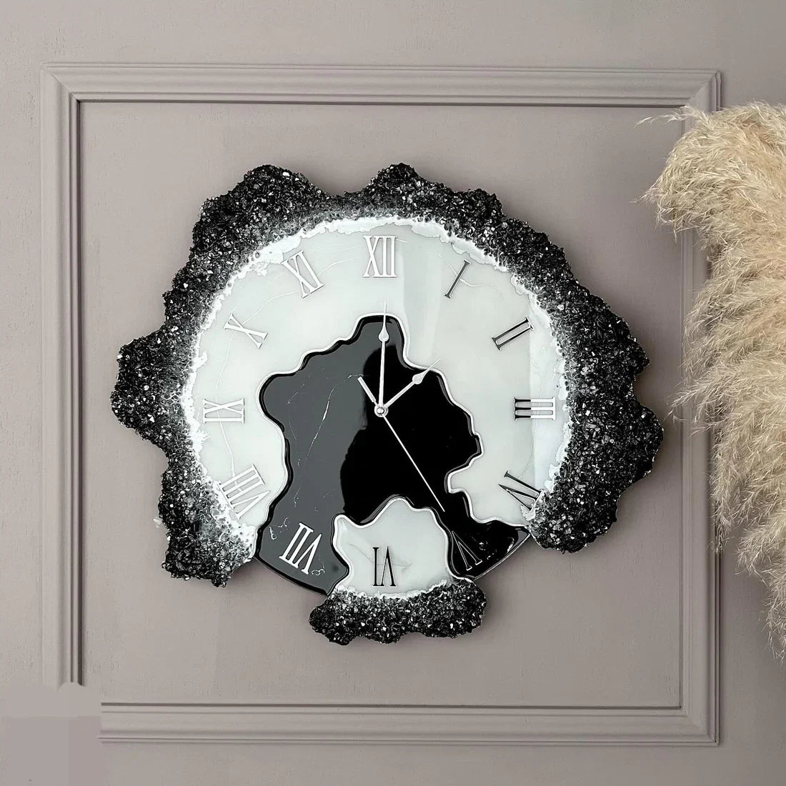 Black Silver Dusk – Black Resin Wall Clock