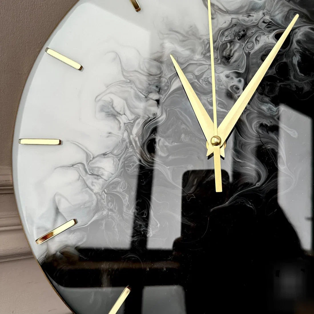 Black & White Symphony – Handcrafted Resin Wall Clock